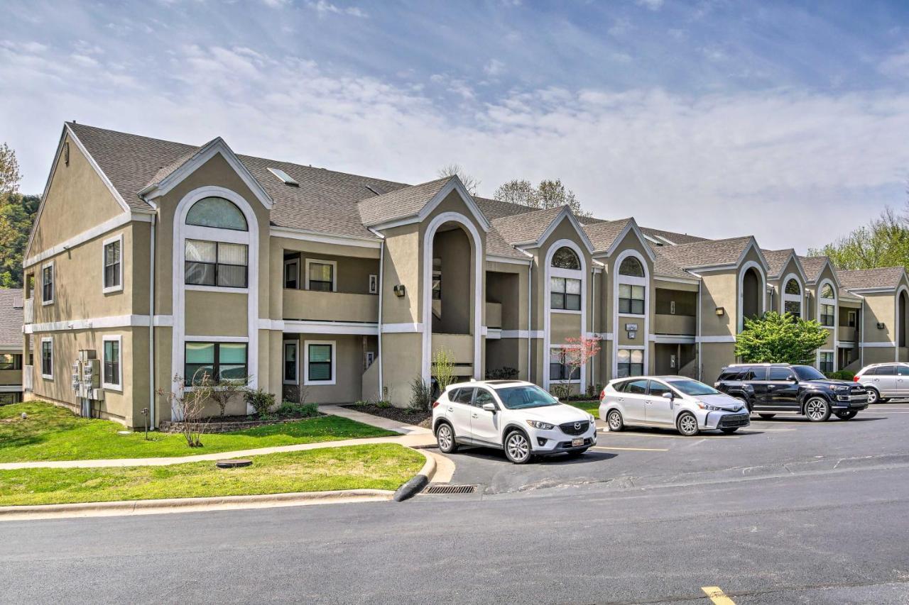 Lavish Branson Escape With Resort And Lake Access Экстерьер фото