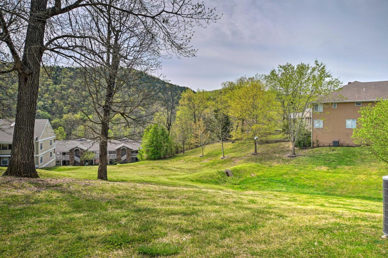 Lavish Branson Escape With Resort And Lake Access Экстерьер фото