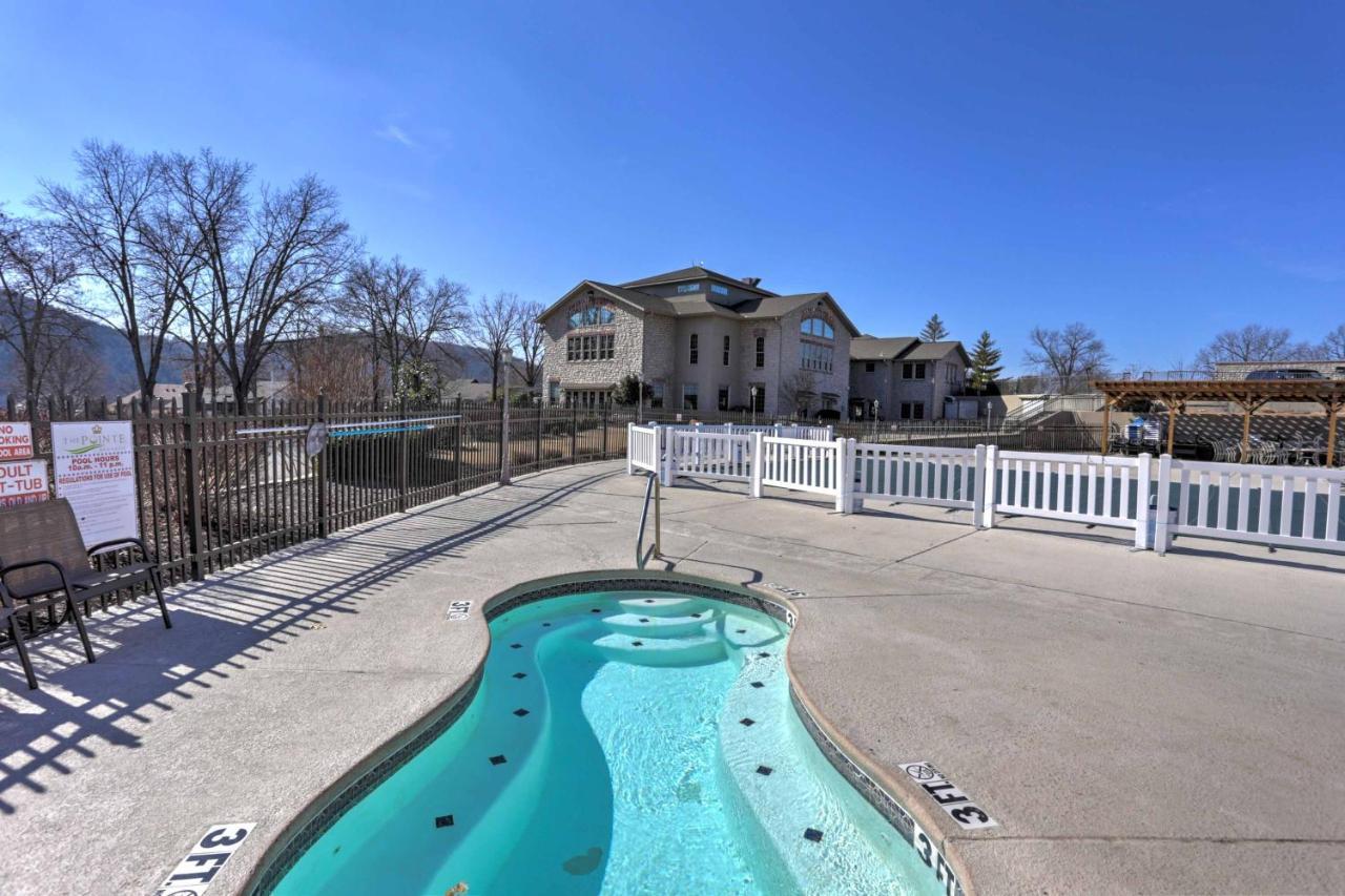 Lavish Branson Escape With Resort And Lake Access Экстерьер фото